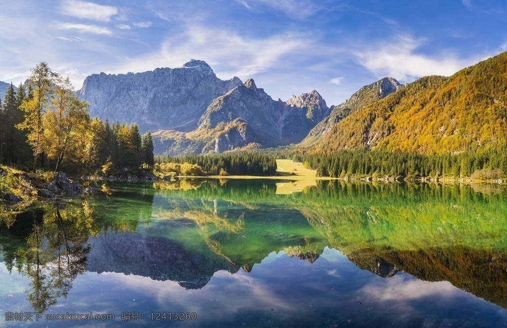 高山 湖面 景色 高清 湖泊 唯美景色 全景照片 森林 自然美景 湖水 旅游 度假 美丽风景 美丽景色 美景 自然风光 唯美风景 风景图片 自然景观 山水风景