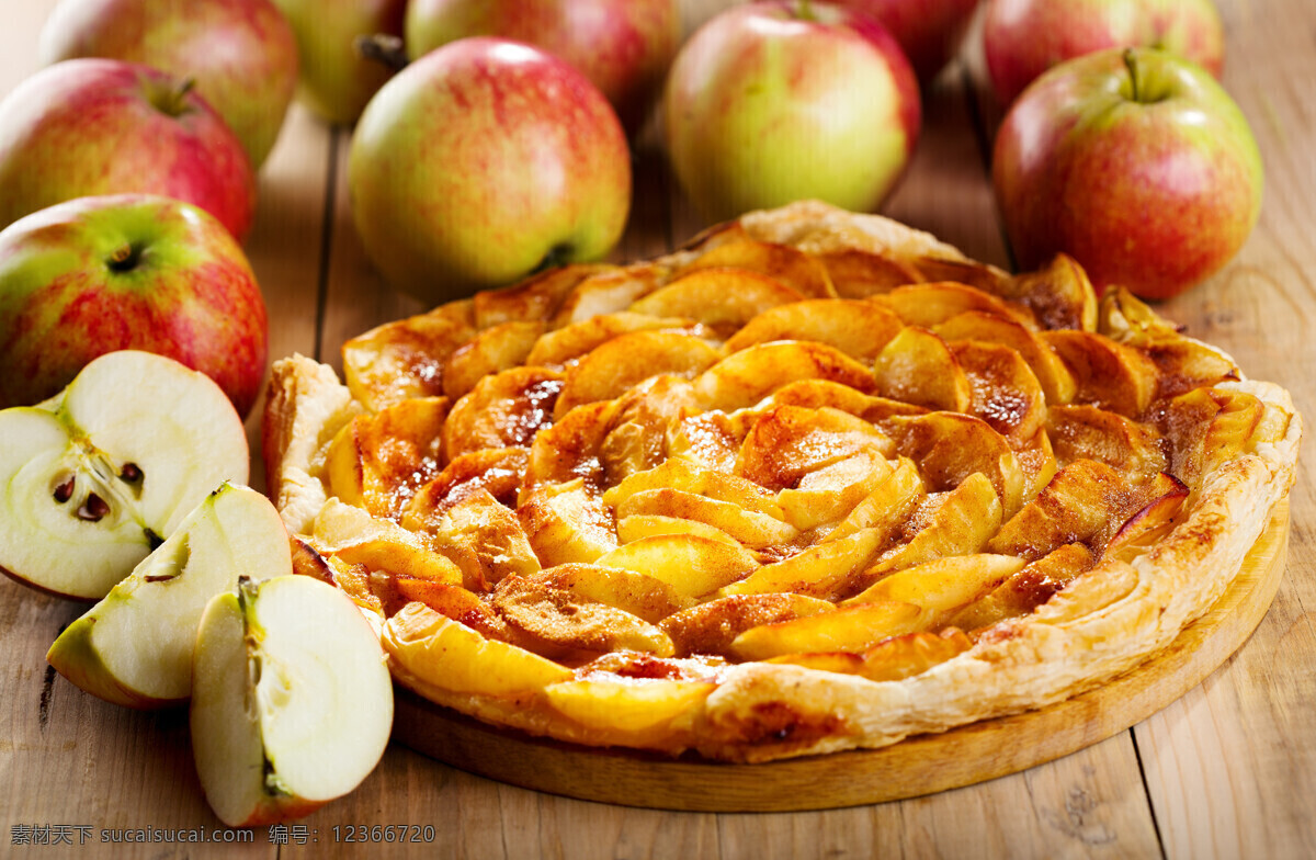 木板 上 苹果 馅饼 餐饮美食 食物 新鲜水果 面食 外国美食 美食图片