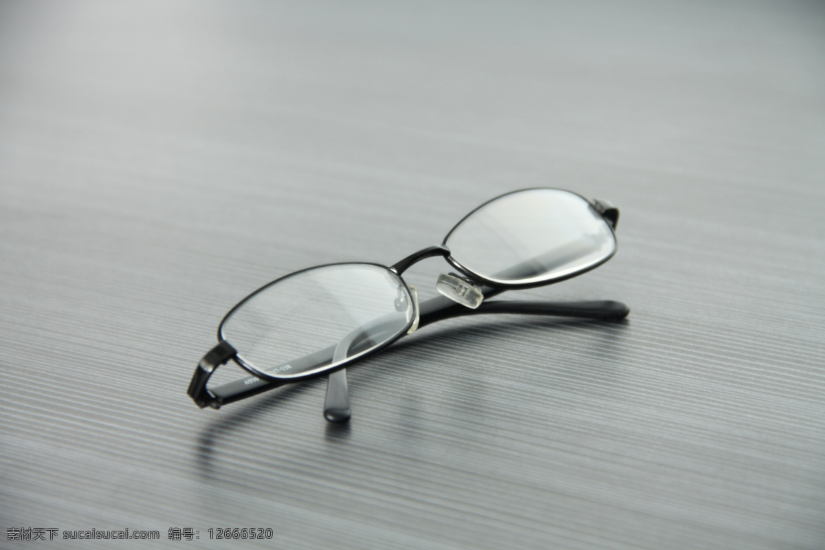 办公室 会议室 静物 墨镜 设计素材 生活百科 生活素材 静物眼镜 近视镜 树脂 眼镜 太阳镜 眼镜片 眼镜框 室内 室内静物 家居装饰素材 室内设计