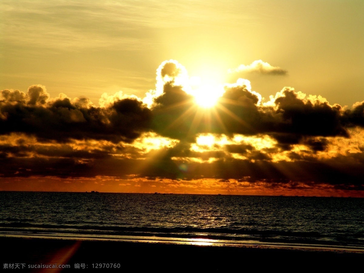 日出 日落 白云 大海 海滩 日出日落 太阳 自然风景 自然景观 psd源文件