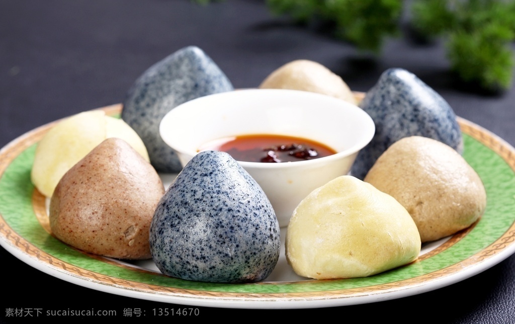 杂粮窝窝头 杂粮 窝窝头 面食 面点 点心 小吃 主食 菜品图 餐饮美食 传统美食
