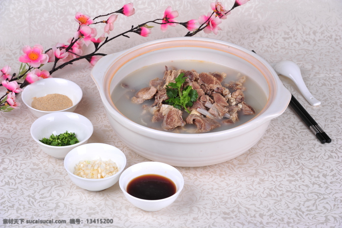 清炖羊肉 原味小山羊 羊肉汤 中国美食 美食 传统美食 餐饮美食