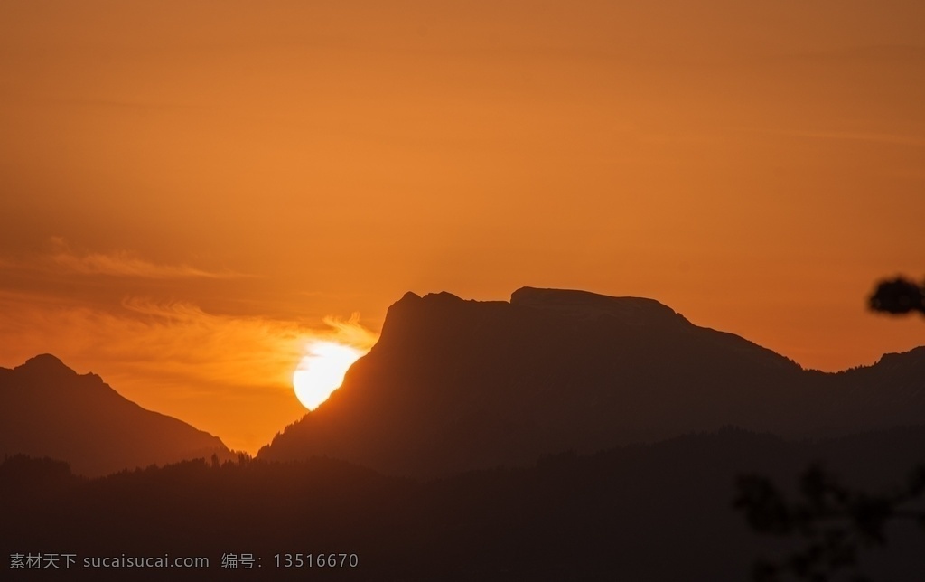 日出图片 日出 朝阳 朝霞 夕阳 晚霞 阳光 霞光 山脉 远山 山峰 天空 白云 云朵 云海 风景 自然景观 自然风景