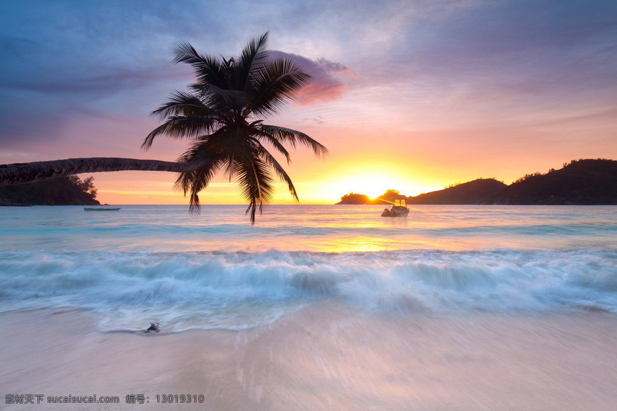 美丽的大海 椰树 蓝天 天空 美丽海景 美丽风景 自然风光 美景 美丽景色 自然风景 自然景观 黑色