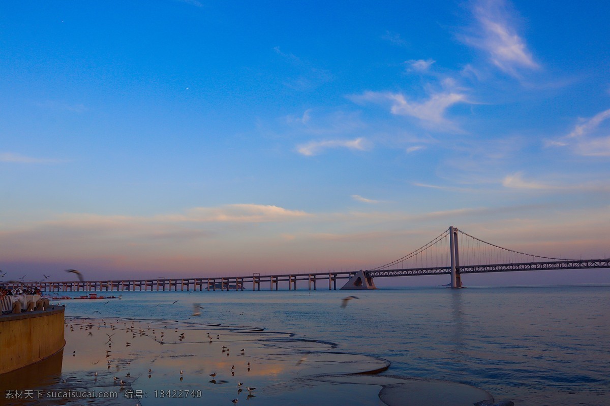 蓝天白云 天空 白云 蓝天 自然景观 自然风景 城市景观 大海 桥梁