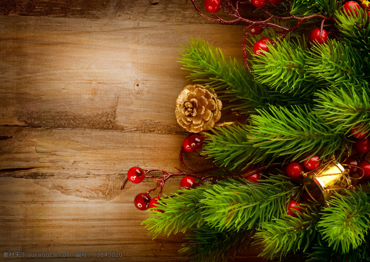 圣诞 树枝 木板 木质背景 圣诞树枝 松树 铃铛 节日庆典 生活百科