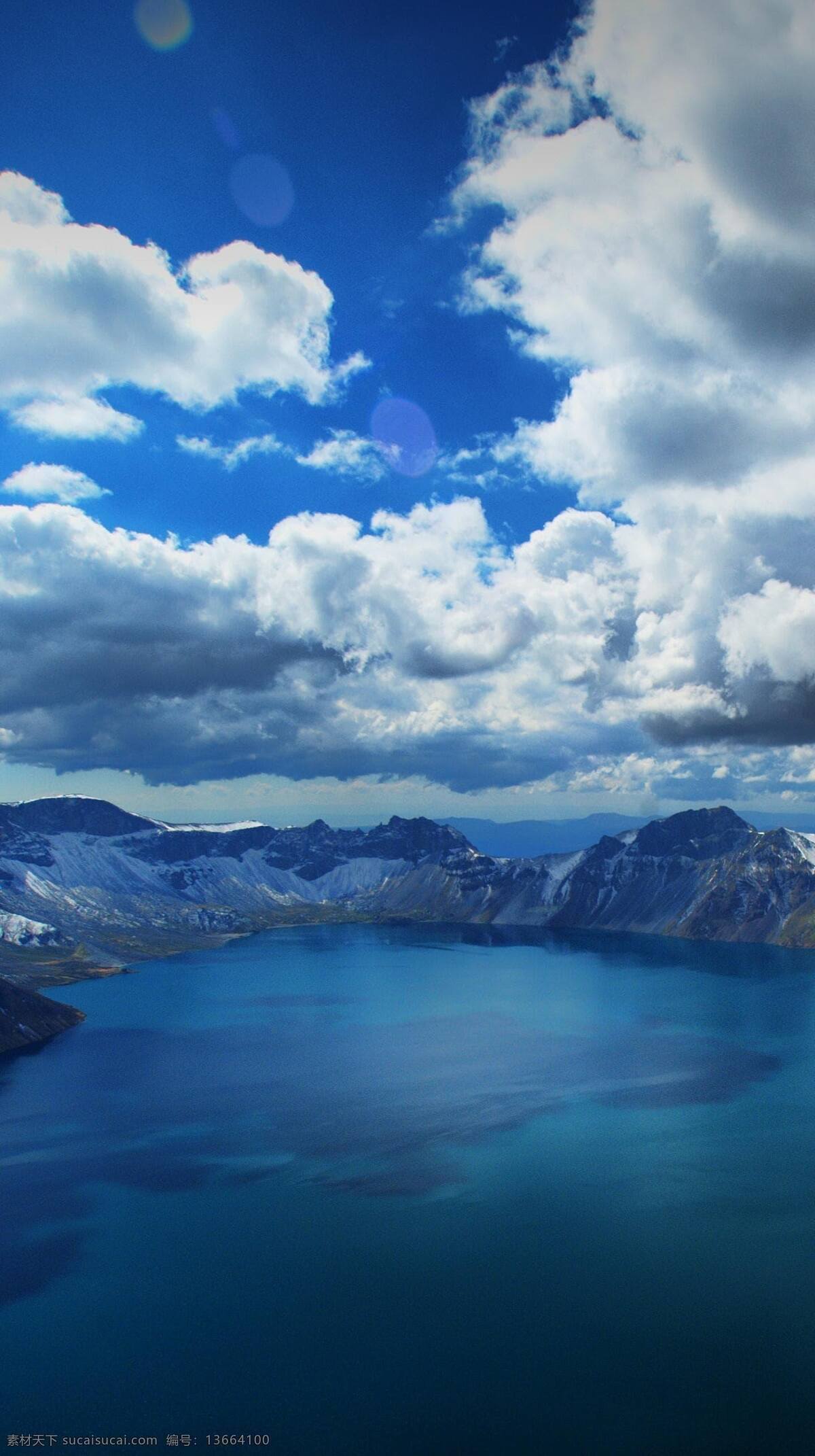 河图片 山 高山 树 河水 草场 草地 天空 云朵 蓝天 绿色 蓝色 白雪 风景 雪山 石头 房屋 湖泊 湖水 河