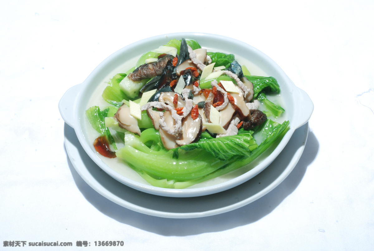上汤芥菜 浓汤 有机芥菜 姜片 肉丝 香菇片 皮蛋 枸杞 传统美食 餐饮美食