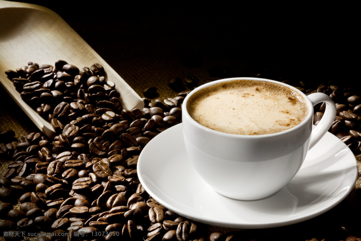 铲子 咖啡豆 咖啡 香浓咖啡 咖啡杯 休闲饮品 食材原料 健康食品 酒水饮料 咖啡图片 餐饮美食