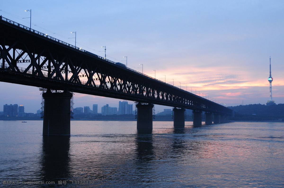 武汉长江大桥 武汉 长江 大桥 夕阳 建筑摄影 建筑园林