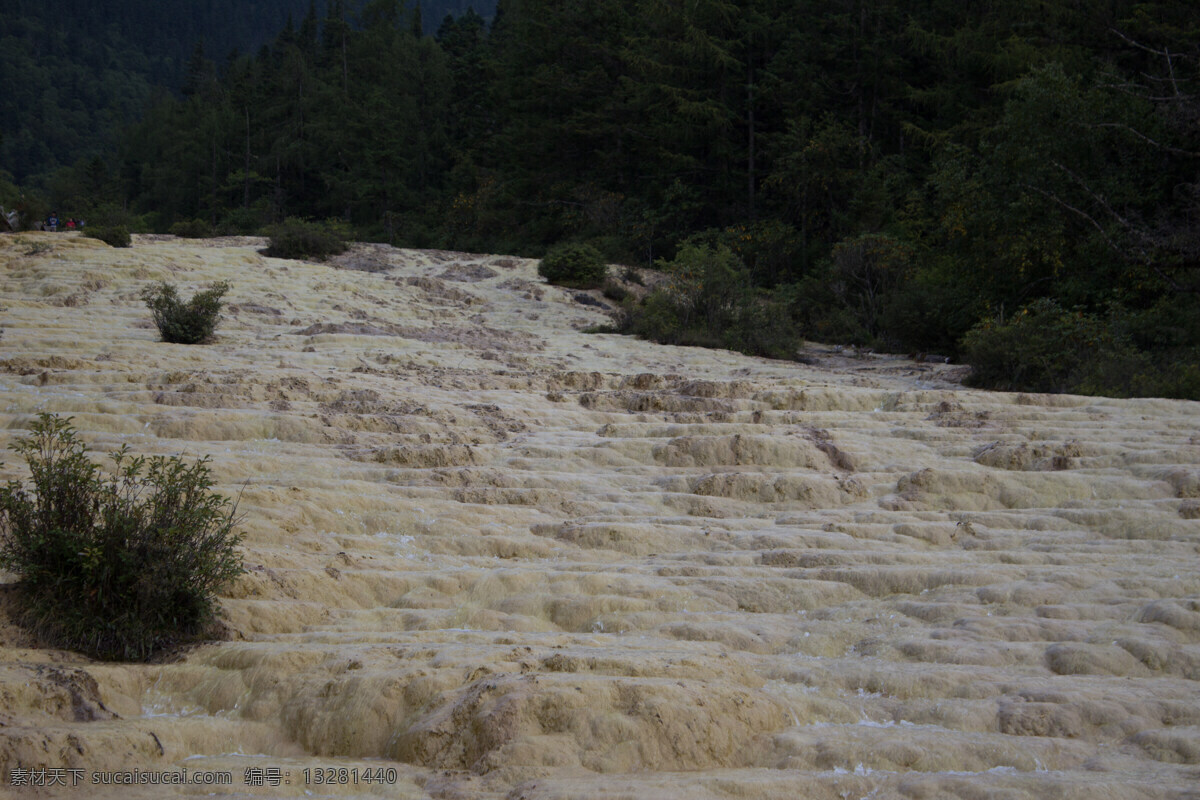 四川九寨沟 九寨沟 九寨沟风光 山水 山水风光 九寨沟风景 秋天的九寨沟 九寨沟景色 九寨沟瀑布 溪水 芳草海 九寨沟芳草海 九寨沟山水 长海 九寨沟旅游 自然风光 雪山 九寨沟雪山 沃洛色莫 雪山的水 四川风景 四川景点 自然景观 风景名胜