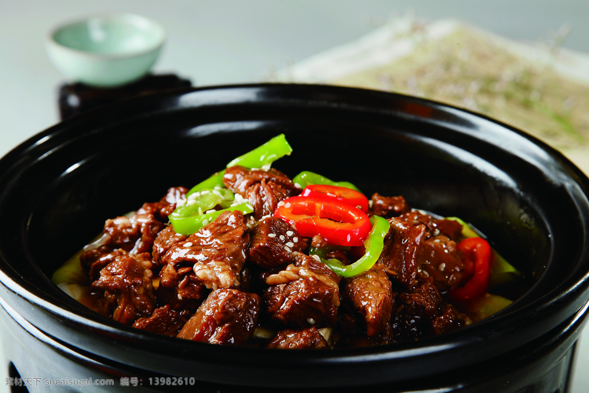牛腩煲 餐饮照片 牛腩 红汤牛腩 砂锅牛腩 高清菜谱用图 餐饮美食 传统美食