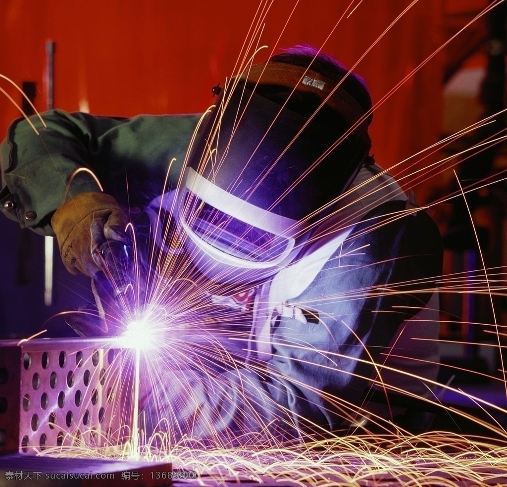 工作 中 电焊工 焊接 工业 职业人物主题 职业人物 人物图库