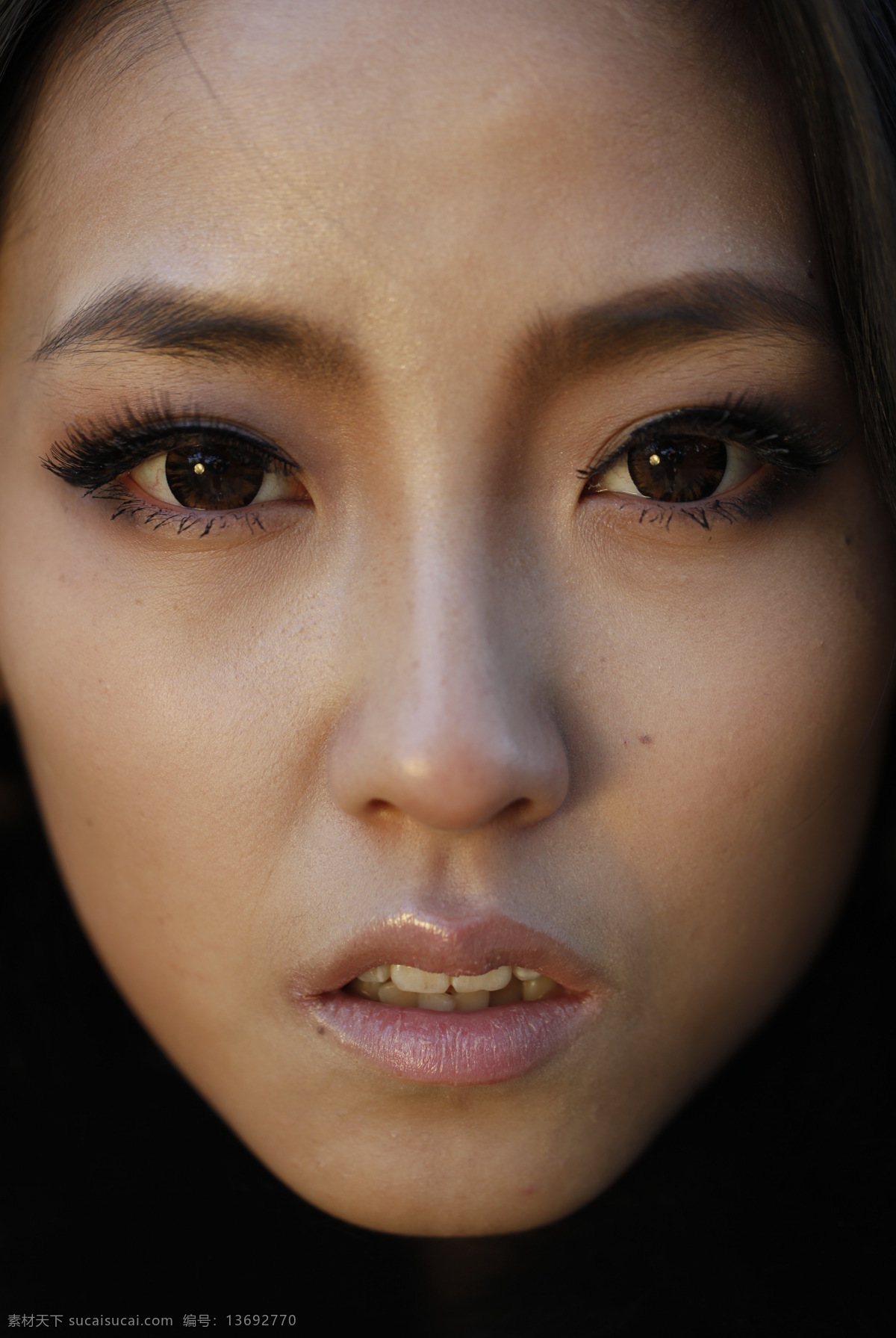 阳光 美女 佳能 5d 面部 模特 表情 微距 镜头 人像 拍摄 阳光下的美女 人物摄影 人物图库