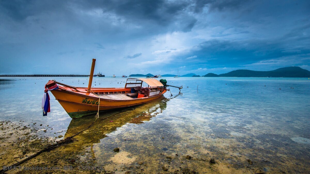 渔船 大海 出海 泊船 自然 自然景观 自然风景