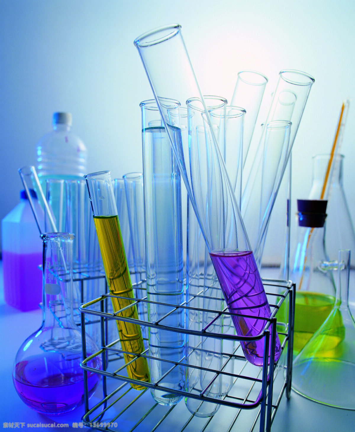 高精度 化学 科学研究 器皿 摄影图库 实验 试管 实验器皿 实验用品 医药 医学 化学物 现代科技 工业化 工运 输 矢量图