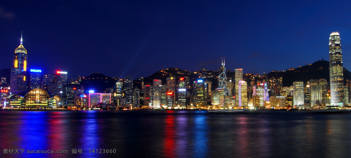 香港 维多利亚港 夜景 高楼大厦 摩天楼 建筑群 万家灯火 灯光灿烂 港湾 水面 低矮山脉 夜色 城市景观 旅游风光摄影 風光 国内旅游 旅游摄影