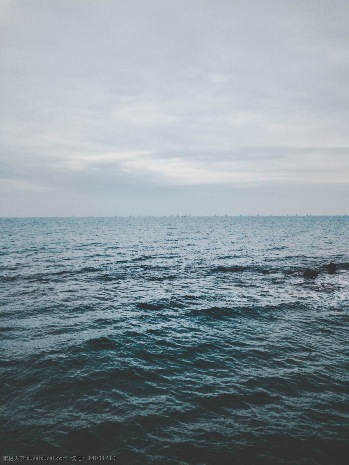 深海 深蓝色海洋 大海 海水 海洋 蓝色海水 海面 浪花 水纹 波浪 海浪 自然景观 自然风景