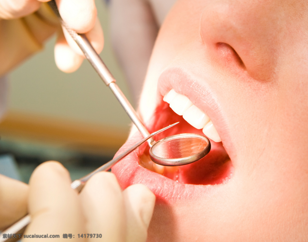 牙齿 主题 牙齿主题 女人 女性 女患者 看医生 看牙医 人物 医生 牙医 医学 治疗 医疗用具 医疗护理 现代科技